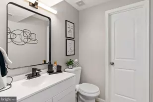 2504 Windbreak Dr, Alexandria, VA 22306 - Photo 41