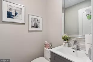 2504 Windbreak Dr, Alexandria, VA 22306 - Photo 15