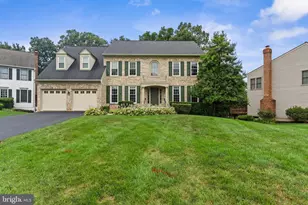 6705 Rock Fall Ct, Clifton, VA 20124 - Photo 3