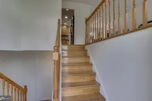 2801 Reign St, Herndon, VA 20171 - Photo 5