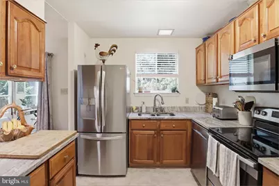 8143 Edmonton Court, Springfield, VA 22152 - Photo 13
