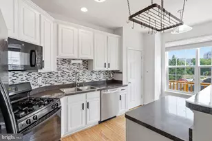 2334 Huntington Station Ct, Alexandria, VA 22303 - Photo 17
