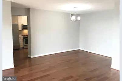 8350 Greensboro Drive #803, McLean, VA 22102 - Photo 5
