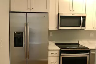 8350 Greensboro Dr, McLean, VA 22102 - Photo 9