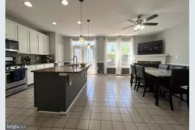 8819 Blue Royale Lane, Fairfax, VA 22031 - Photo 11