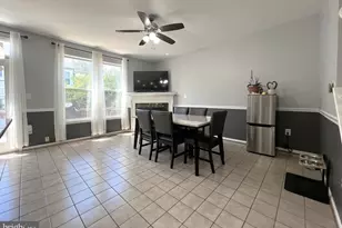 8819 Blue Royale Ln, Fairfax, VA 22031 - Photo 15
