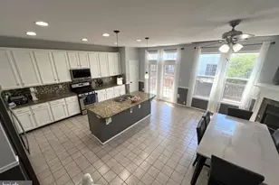 8819 Blue Royale Ln, Fairfax, VA 22031 - Photo 13