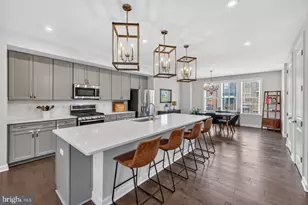 8106 Zoe Pl, Alexandria, VA 22306 - Photo 9