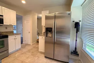 7446 Adams Park Ct, Annandale, VA 22003 - Photo 11