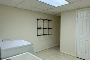 7446 Adams Park Ct, Annandale, VA 22003 - Photo 51