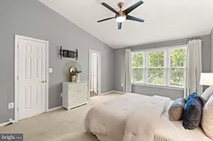 7439 Collins Meade Way, Alexandria, VA 22315 - Photo 25