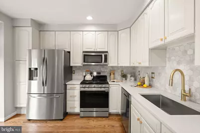 7439 Collins Meade Way, Alexandria, VA 22315 - Photo 15