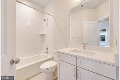 14813 Retreat Boulevard, Chantilly, VA 20151 - Photo 37