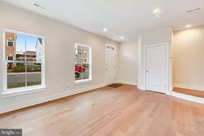 14813 Retreat Boulevard, Chantilly, VA 20151 - Photo 7