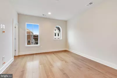 14813 Retreat Boulevard, Chantilly, VA 20151 - Photo 27
