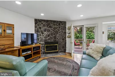 11333 Orchard Lane, Reston, VA 20190 - Photo 9