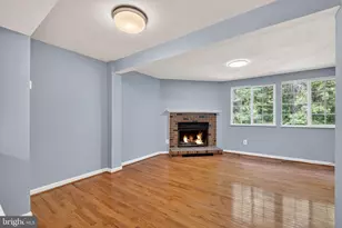 6844 Heatherway Ct, Alexandria, VA 22315 - Photo 3