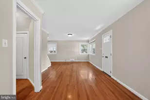 6410 Cavalier Dr, Alexandria, VA 22307 - Photo 5