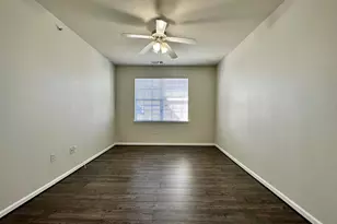12925 Centre Park Cir, Herndon, VA 20171 - Photo 15