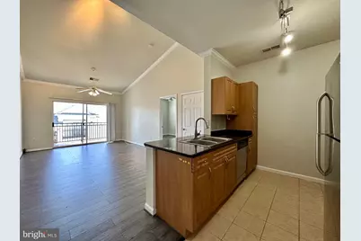 12925 Centre Park Circle #405, Herndon, VA 20171 - Photo 5