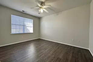 12925 Centre Park Cir, Herndon, VA 20171 - Photo 9