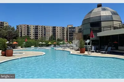 8370 Greensboro Drive #510, McLean, VA 22102 - Photo 13