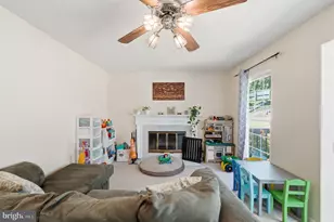 4020 Blue Slate Dr, Alexandria, VA 22306 - Photo 13