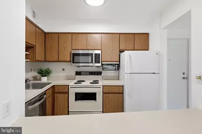 5810 Royal Ridge Drive #G, Springfield, VA 22152 - Photo 7
