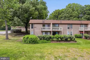 5810 Royal Ridge Dr, Springfield, VA 22152 - Photo 1