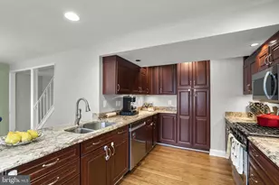 7927 Central Park Cir, Alexandria, VA 22309 - Photo 17