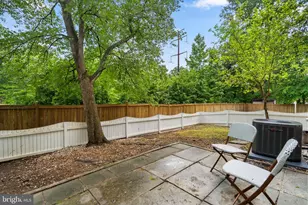 7927 Central Park Cir, Alexandria, VA 22309 - Photo 43