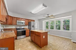 909 Broad Oaks Dr, Herndon, VA 20170 - Photo 11
