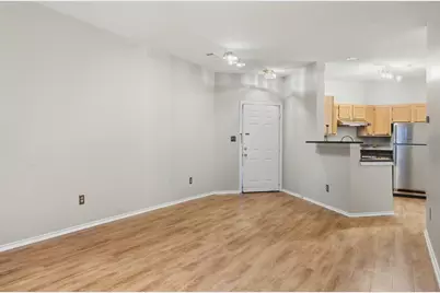 13085 Autumn Woods Way #105, Fairfax, VA 22033 - Photo 9
