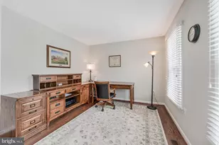 13387 Glen Taylor Ln, Herndon, VA 20171 - Photo 9
