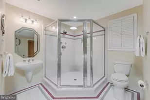 13387 Glen Taylor Ln, Herndon, VA 20171 - Photo 57