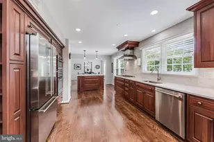 13387 Glen Taylor Ln, Herndon, VA 20171 - Photo 25