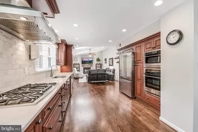 13387 Glen Taylor Lane, Herndon, VA 20171 - Photo 23