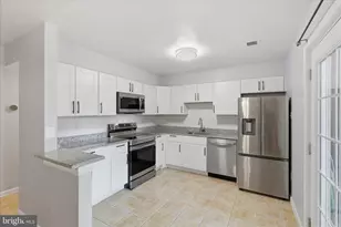 1105 Freshrain Ct, Herndon, VA 20170 - Photo 7