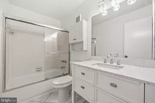 10212 Oakton Terrace Rd, Oakton, VA 22124 - Photo 23