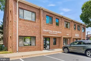 10212 Oakton Terrace Rd, Oakton, VA 22124 - Photo 31