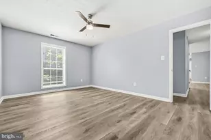10212 Oakton Terrace Rd, Oakton, VA 22124 - Photo 17