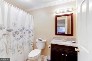 5501 W Ridge View Dr, Fairfax, VA 22030 - Photo 71