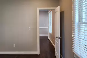 610 Meadow Ln SW, Vienna, VA 22180 - Photo 19