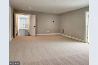 610 Meadow Lane SW, Vienna, VA 22180 - Photo 27
