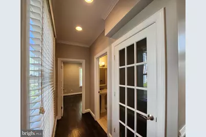 610 Meadow Lane SW, Vienna, VA 22180 - Photo 17