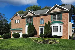 610 Meadow Ln SW, Vienna, VA 22180 - Photo 1