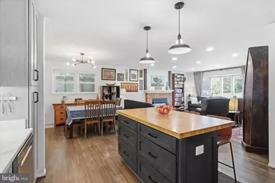 10703 Almond Street, Fairfax, VA 22032 - Photo 9