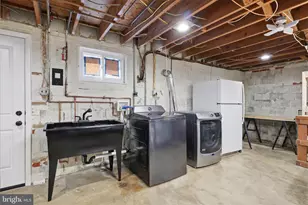 10703 Almond St, Fairfax, VA 22032 - Photo 25