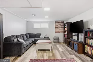 10703 Almond St, Fairfax, VA 22032 - Photo 19