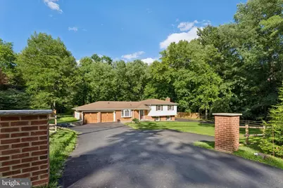 3219 Fox Mill Road, Oakton, VA 22124 - Photo 5